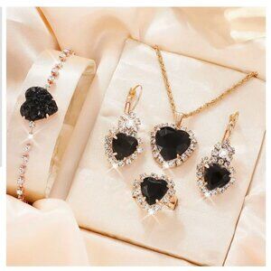 Sparkling Crystal Black Heart Jewelry Set Necklace Earrings Bracelet Ring Gold T